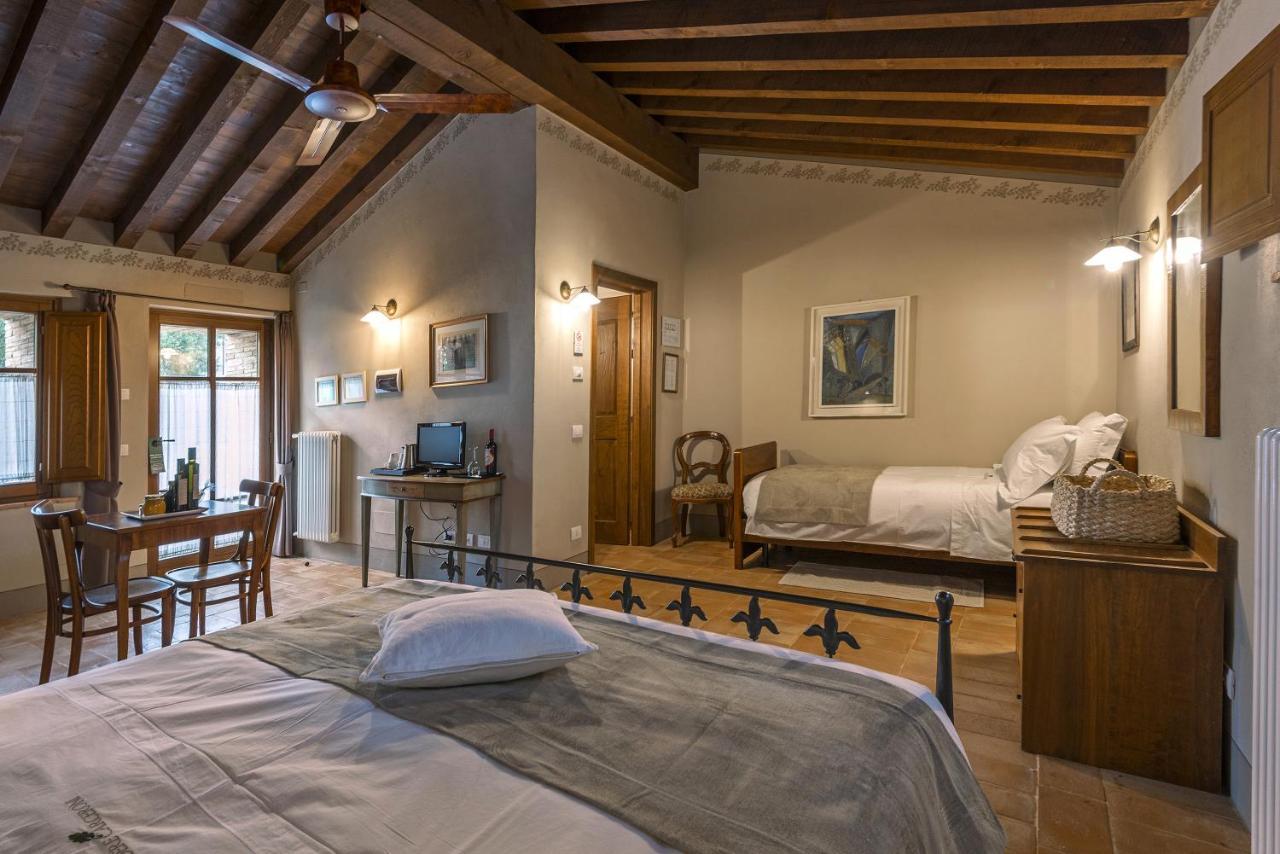Podere Carceroni Poggi del Sasso Exterior foto
